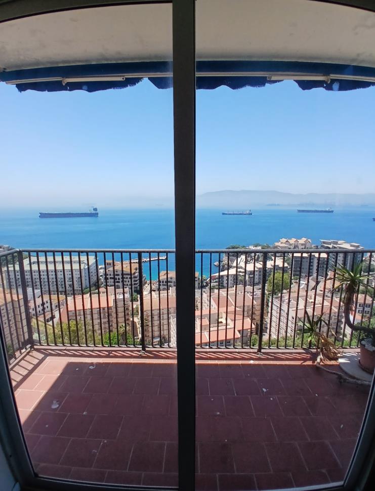  Image of Apartment - 2 Bedrooms - 1 Bathrooms for Sale in Brympton-Gibraltar, Image 8